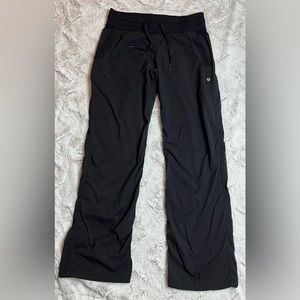 Lululemon Women’s Size 8 Black Athletic Pants